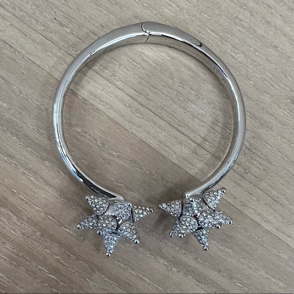 Atelier Swarovski Kalix Star Cuff in Silver. - Picture 5 of 6